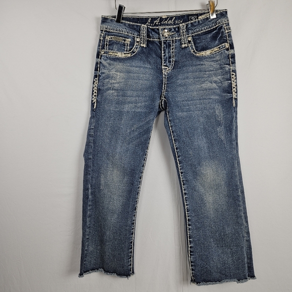 L A idol rhinestone embroidery embellished raw hem capri jeans size 9 - Picture 13 of 13